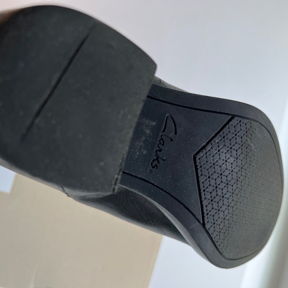 Clarks Mascarpone Bay Black Leather Boots - Picture 5 of 5